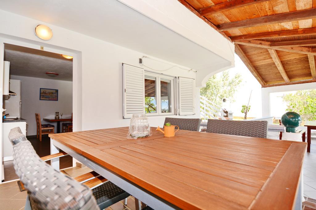 Apartments Katarina Veli Rat Dış mekan fotoğraf