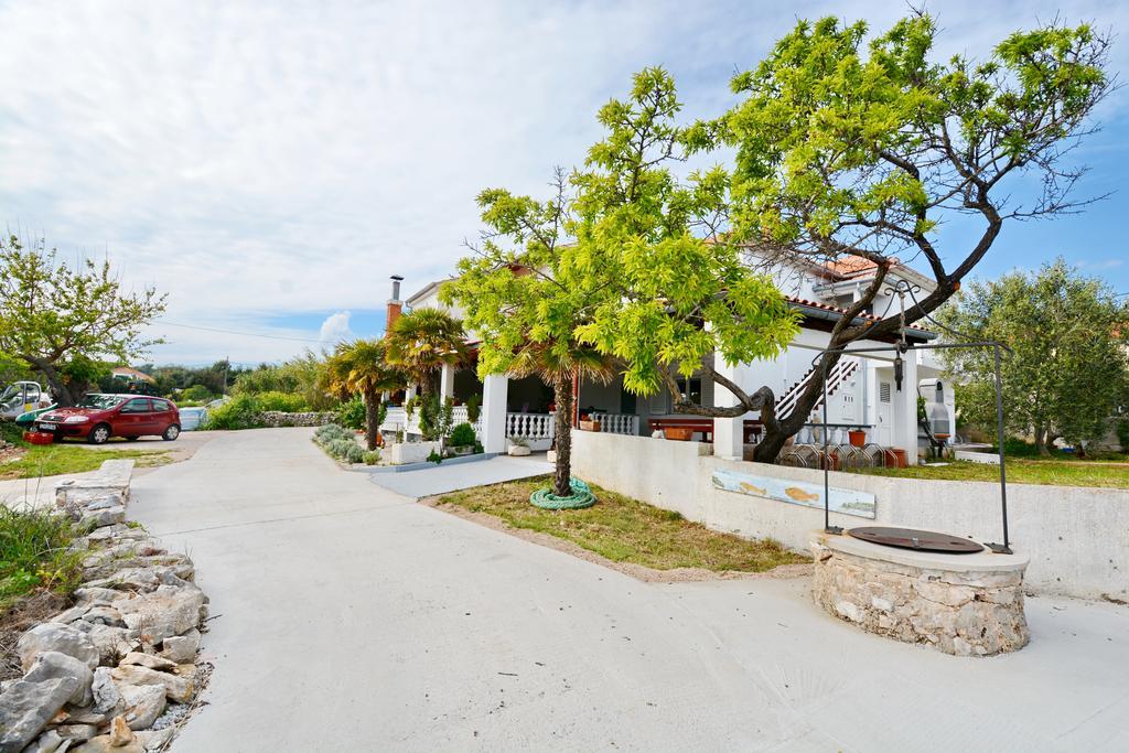 Apartments Katarina Veli Rat Dış mekan fotoğraf