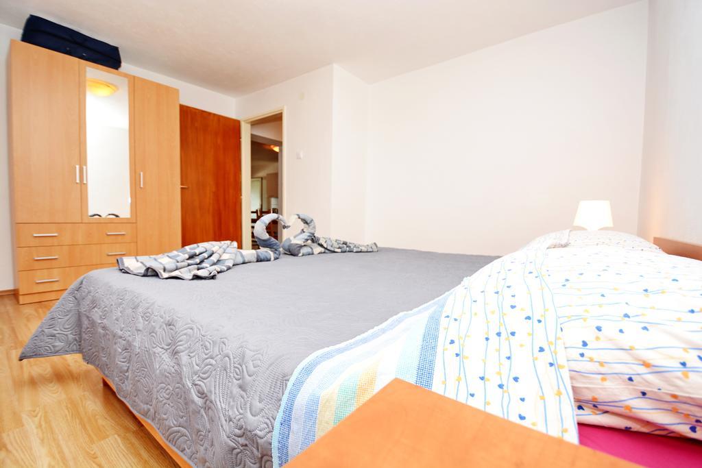 Apartments Katarina Veli Rat Dış mekan fotoğraf