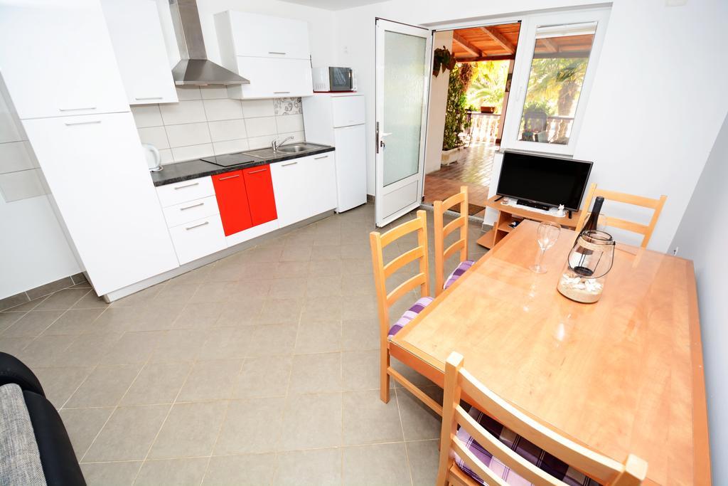 Apartments Katarina Veli Rat Dış mekan fotoğraf